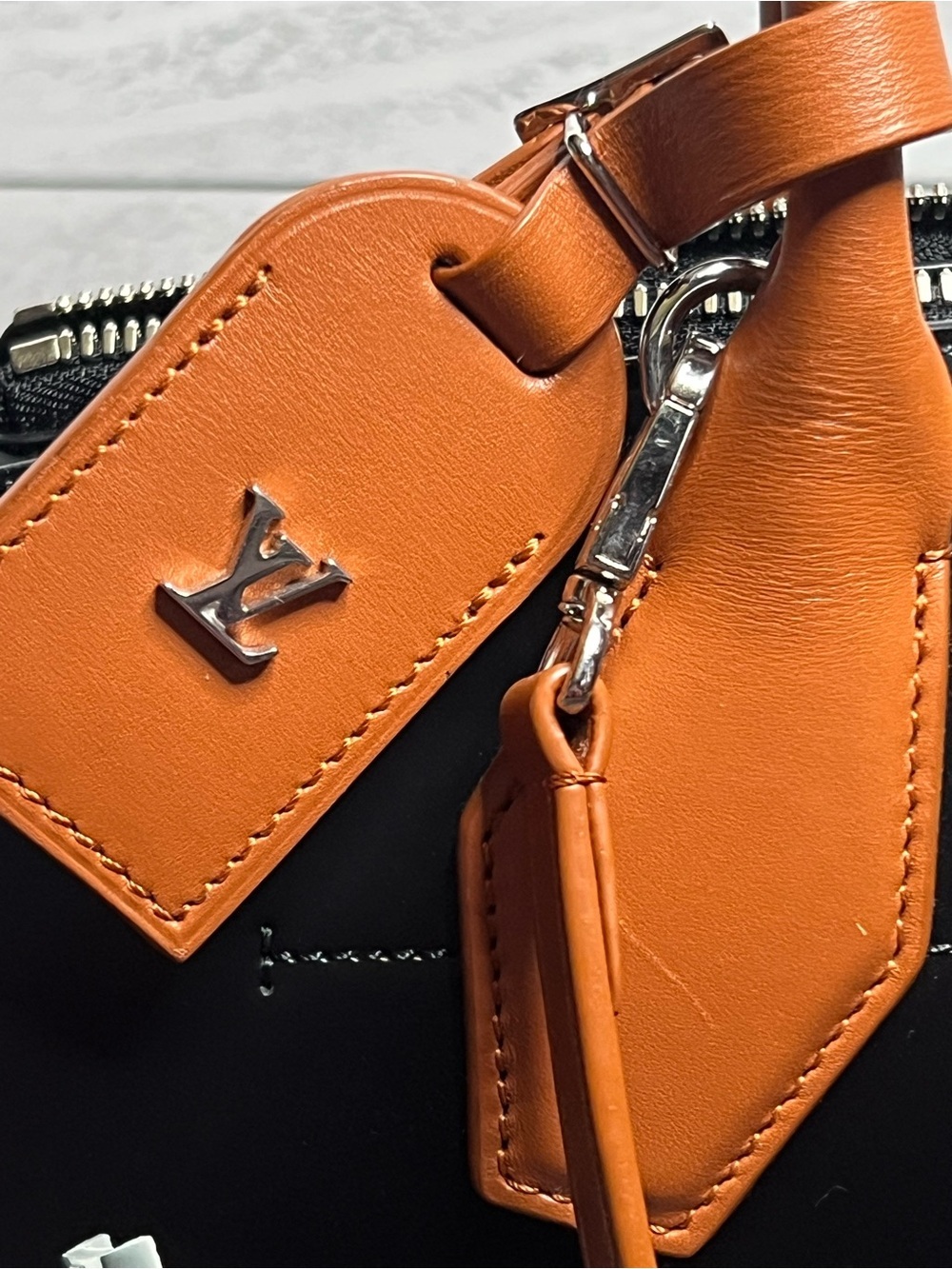 Louis Vuitton Limited Edition World Tour City Steamer with COA - Picture 7 of 10